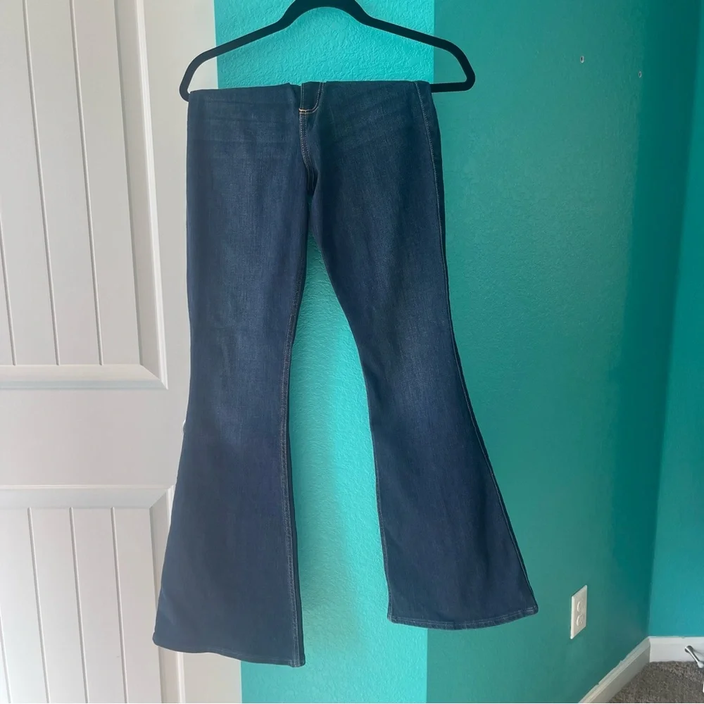 NWT Women’s Curvy High-Rise Vintage Flare Jeans - Picture 11 of 11